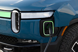 Feature Image for  ELECTRIC VEHICLES IN ILLINOIS